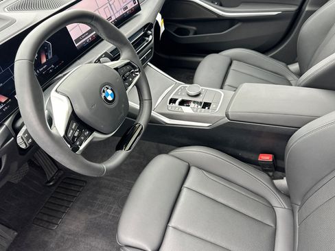 Used 2026 BMW 330i Sedan w/ Premium Package RWD image 9