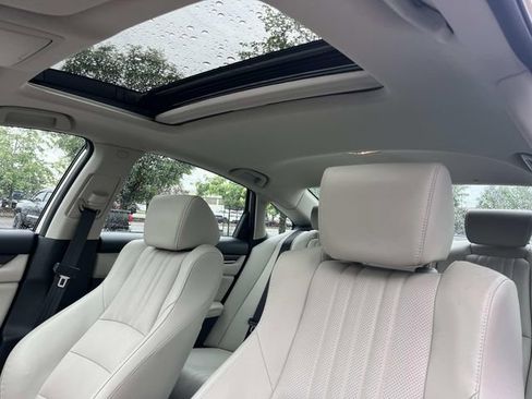 Used 2018 Honda Accord EX-L image 32