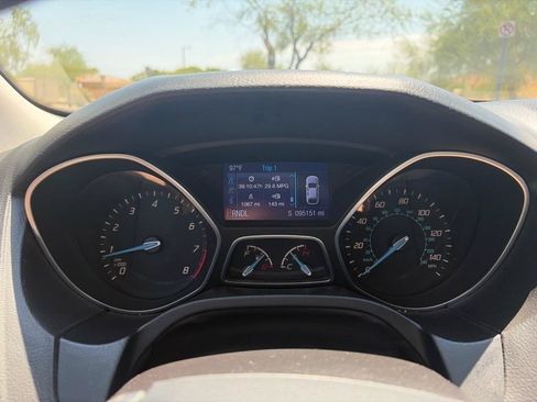 Used 2014 Ford Focus SE FWD image 12