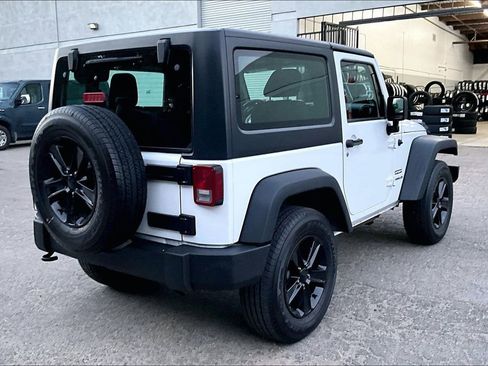 Used 2013 Jeep Wrangler Sport AWD/4WD image 4