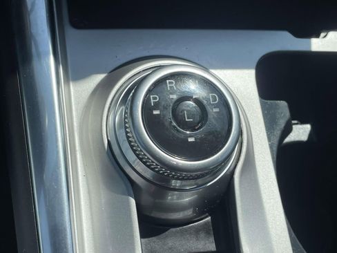 Used 2023 Ford Explorer XLT w/ Equipment Group 202A image 20