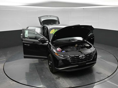 Used 2023 Hyundai Tucson SE AWD/4WD image 36