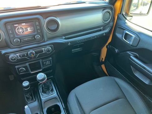 Used 2021 Jeep Wrangler Unlimited Sport AWD/4WD image 31