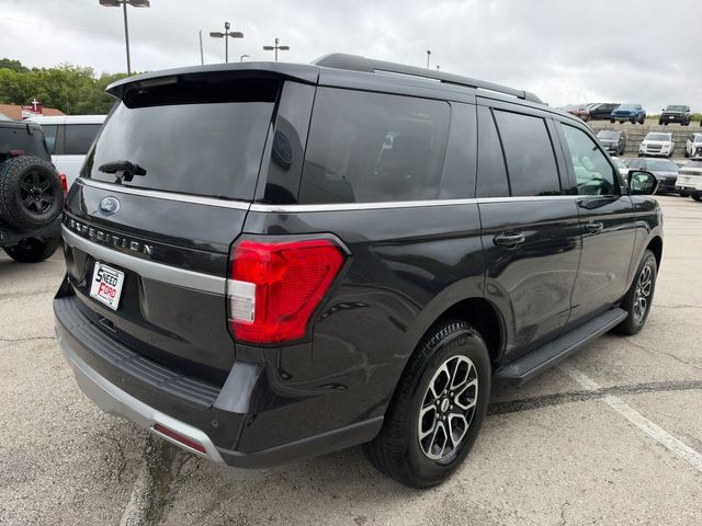 Used 2024 Ford Expedition XLT AWD/4WD image 7