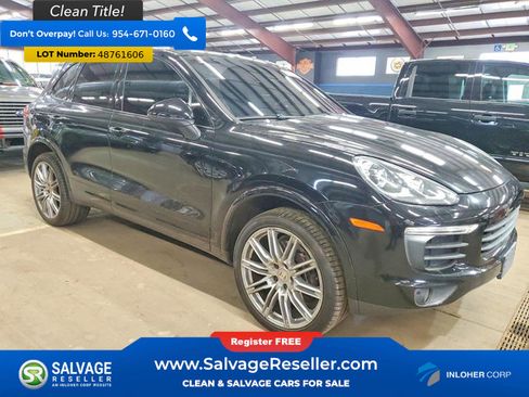 Used 2017 Porsche Cayenne Platinum Edition AWD/4WD image 5