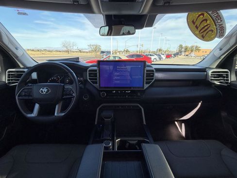 Used 2022 Toyota Tundra SR5 w/ SR5 Premium Package image 28