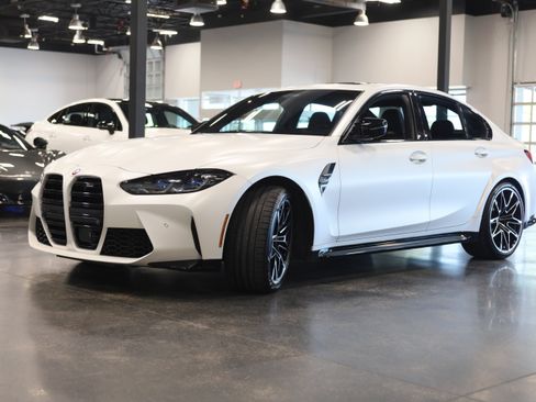 Used 2022 BMW M3 Competition w/ Executive Package RWD image 3