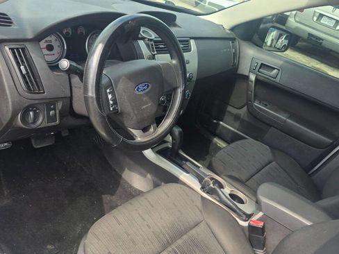 Used 2008 Ford Focus SE FWD image 6