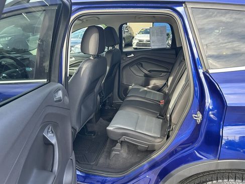 Used 2016 Ford Escape SE w/ Equipment Group 201A AWD/4WD image 10
