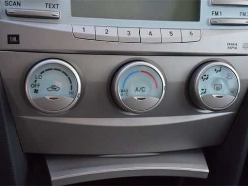 Used 2008 Toyota Camry SE image 28