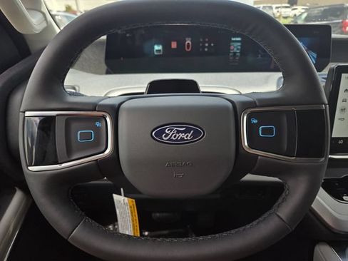 New 2026 Ford Expedition Active RWD image 18