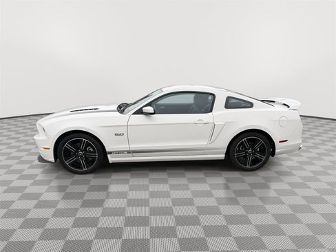 Used 2013 Ford Mustang GT Premium w/ Electronics Pkg image 4