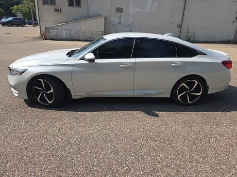 Used 2019 Honda Accord Sport image 7