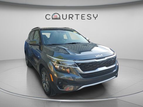 Used 2023 Kia Seltos EX AWD/4WD image 20