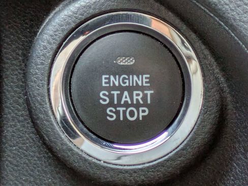 Certified 2022 Subaru Crosstrek 2.5i Limited w/ Moonroof Package 1 image 31