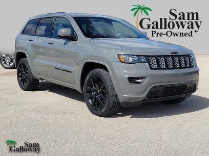 Used 2021 Jeep Grand Cherokee Laredo