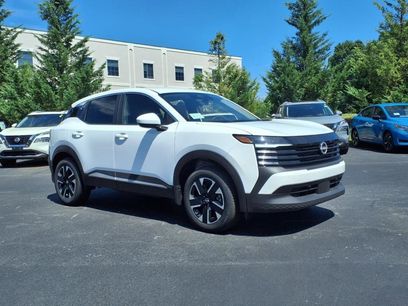 New 2025 Nissan Kicks SV