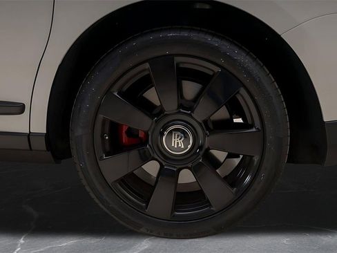 Used 2023 Rolls-Royce Cullinan image 55