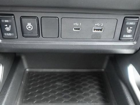 Used 2024 Nissan Frontier SV RWD image 31