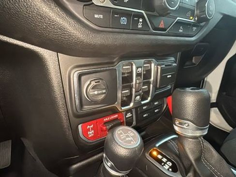 Used 2025 Jeep Wrangler Unlimited Sport S 4xe image 22