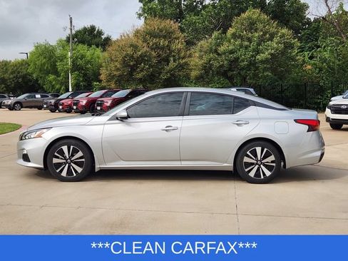 Used 2022 Nissan Altima 2.5 SV FWD image 4
