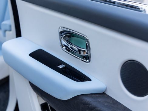 Used 2025 Rolls-Royce Cullinan image 43