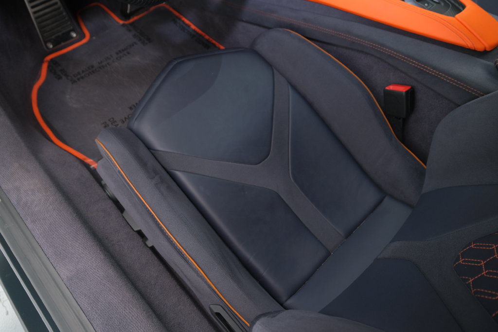 Used 2024 Lamborghini Revuelto AWD/4WD image 9