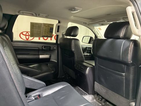 Used 2020 Toyota Sequoia TRD Pro AWD/4WD image 15