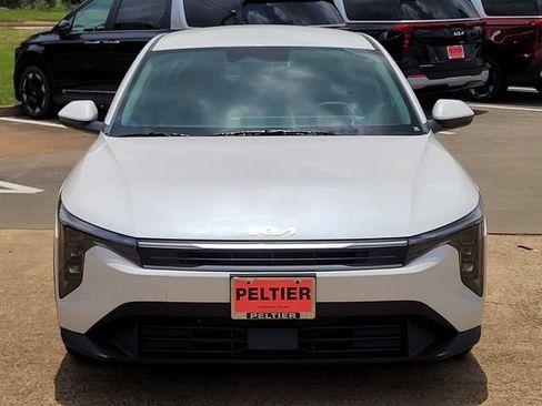 New 2026 Kia K4 FWD image 2