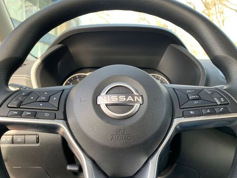 Used 2025 Nissan Sentra SV image 25