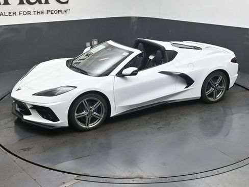 New 2027 Chevrolet Corvette Stingray Coupe w/ 2LT RWD image 26
