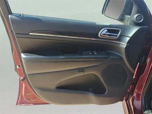 Used 2021 Jeep Grand Cherokee Limited X image 15