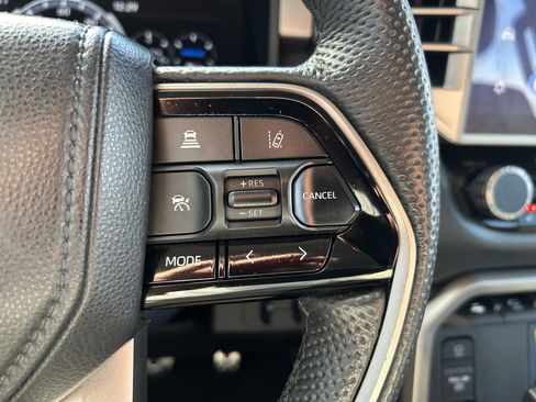 Used 2024 Toyota Sequoia Limited image 17