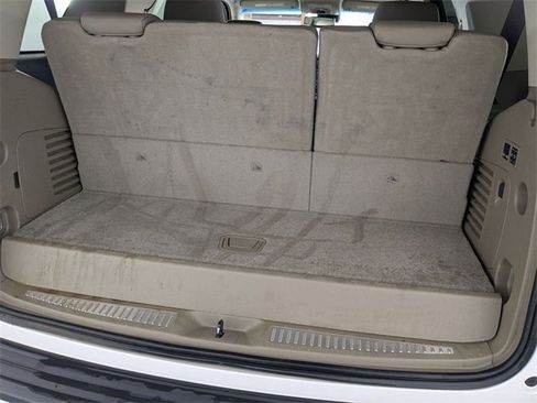 Used 2019 GMC Yukon SLT w/ Premium Edition image 28