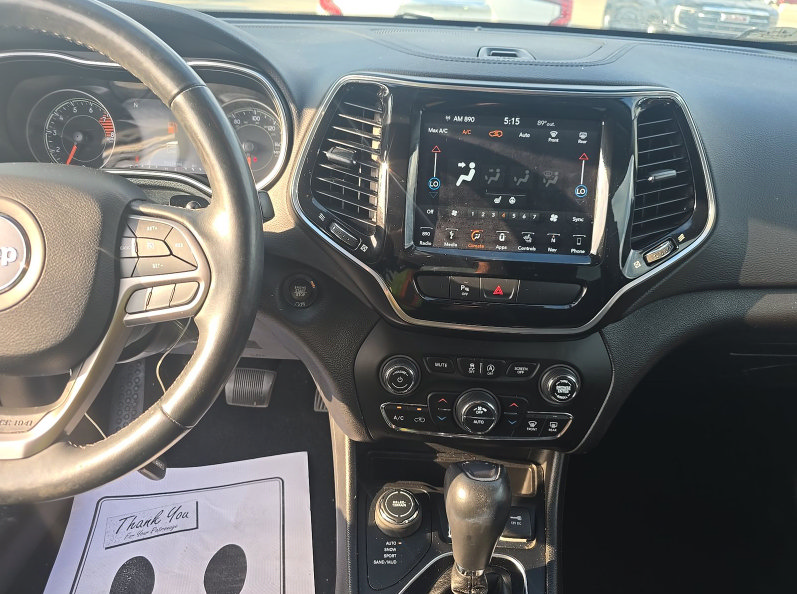 Used 2019 Jeep Cherokee Limited AWD/4WD image 9