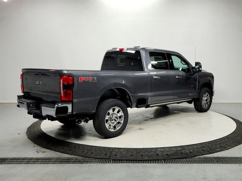 New 2026 Ford F250 Lariat w/ Lariat Ultimate Package image 7