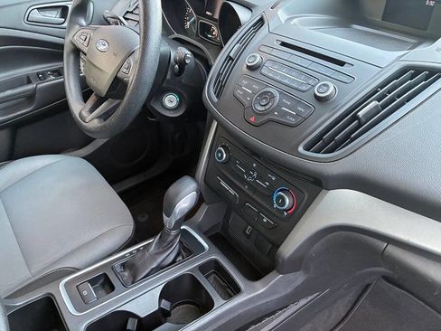 Used 2017 Ford Escape S image 29
