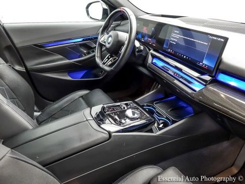 Used 2024 BMW i5 M60 w/ Executive Package image 34