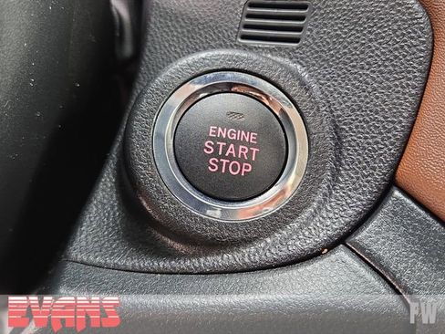 Used 2022 Subaru Outback Touring AWD/4WD image 6