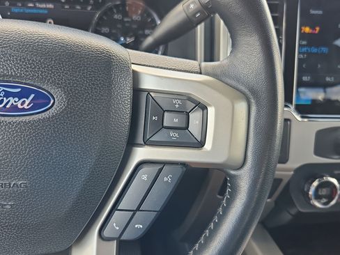 Used 2022 Ford F250 Lariat w/ Lariat Ultimate Package AWD/4WD image 19