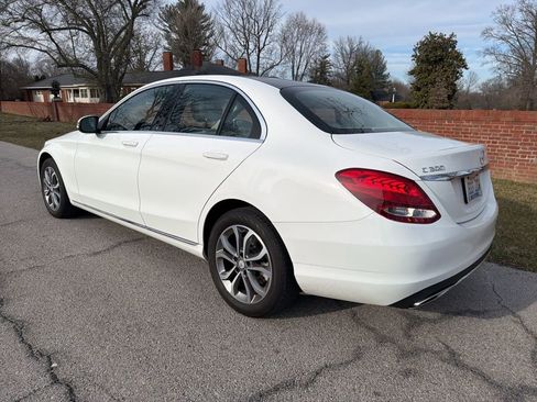 Used 2017 Mercedes-Benz C 300 4MATIC Sedan image 2