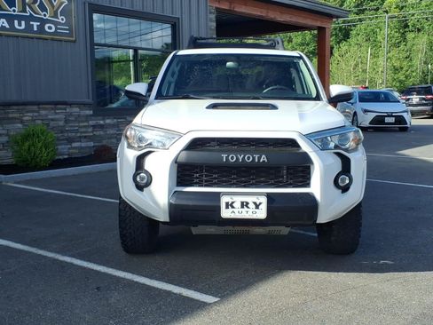 Used 2019 Toyota 4Runner TRD Pro AWD/4WD image 2