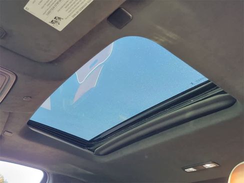 Used 2024 GMC Sierra 1500 Denali Ultimate image 17