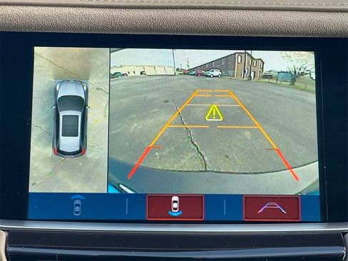 Used 2019 Cadillac XT5 Platinum image 22