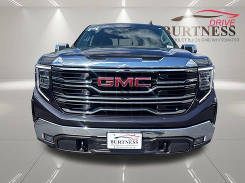 Certified 2022 GMC Sierra 1500 SLT AWD/4WD image 3