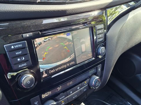 Used 2022 Nissan Rogue Sport SL AWD/4WD image 13