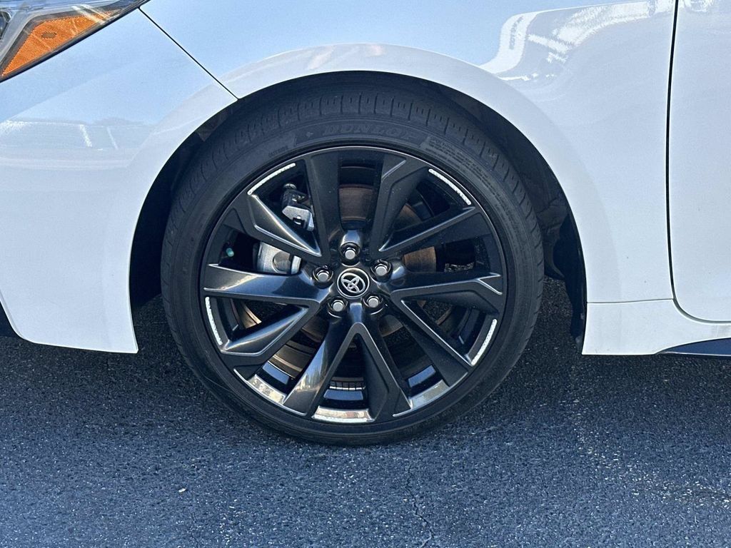Used 2023 Toyota Corolla SE FWD image 11
