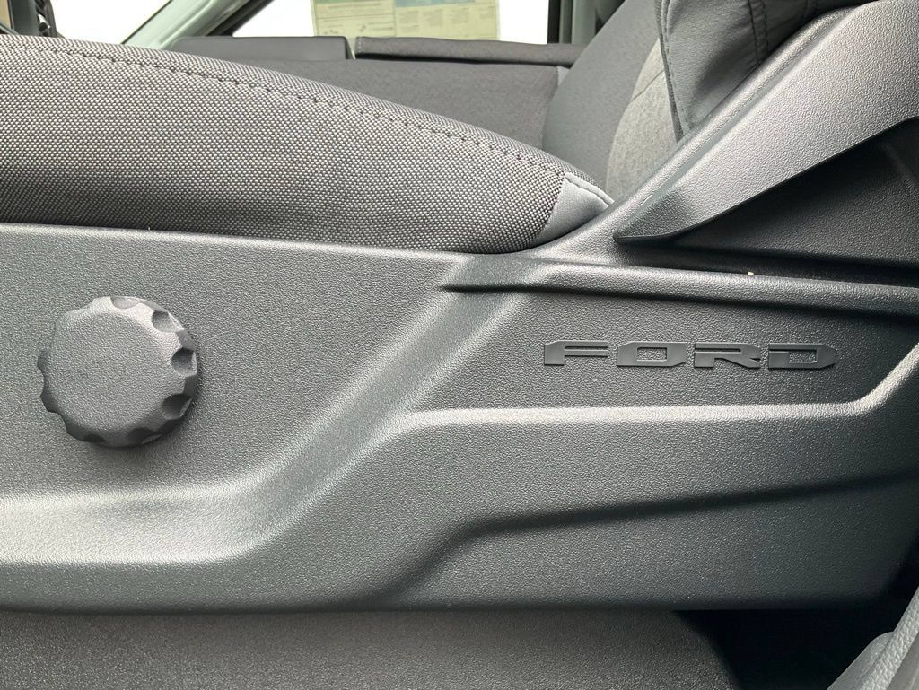 New 2025 Ford F350 XL w/ STX Appearance Package AWD/4WD image 33