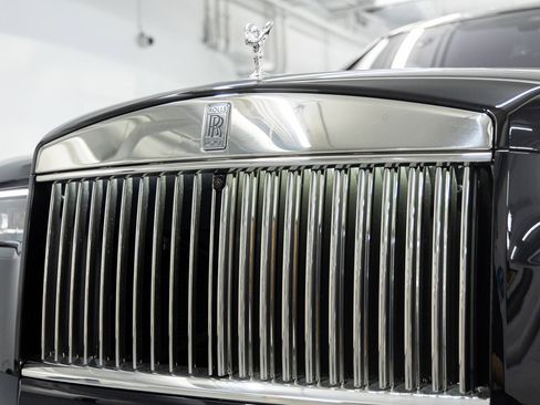 New 2026 Rolls-Royce Cullinan image 10