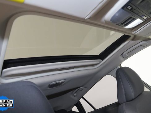 Used 2025 Subaru Crosstrek 2.0i Premium image 10